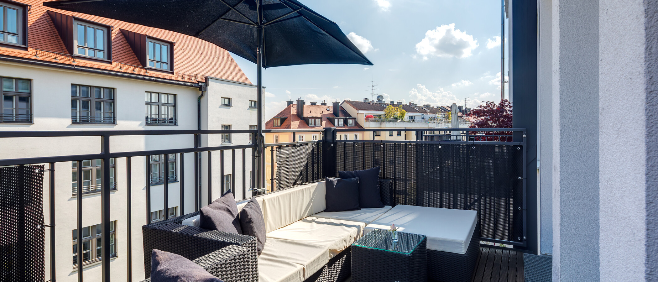 apartment München Isarvorstadt 01 balcony 10770