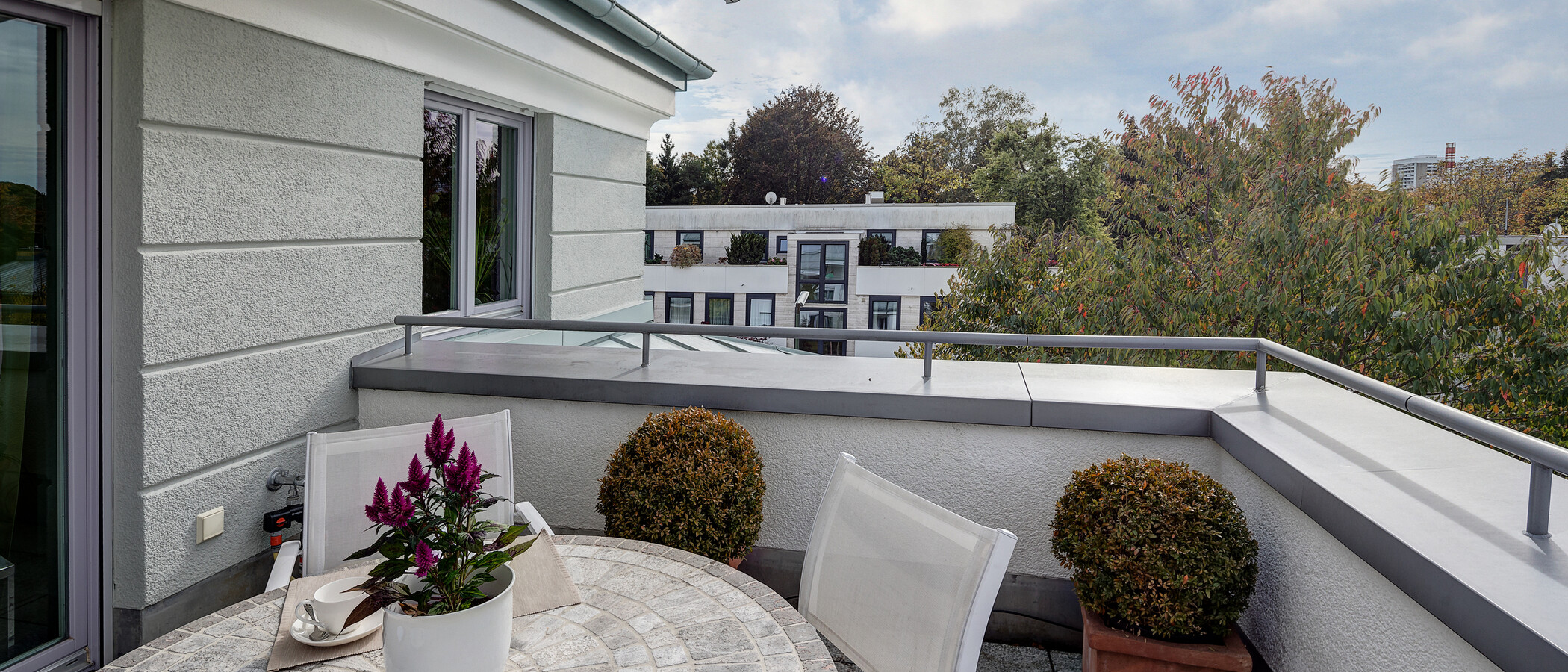roof terrace apartment München Bogenhausen 04 terrace 10781