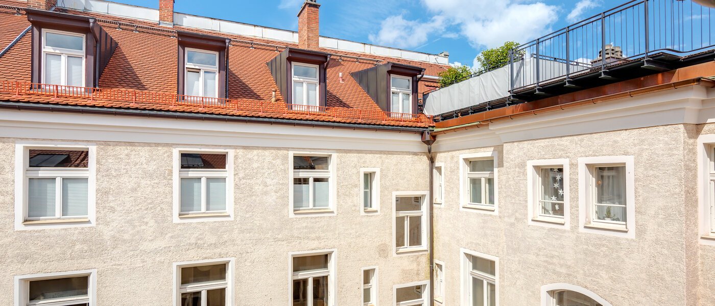 attic apartment München Altstadt 02 view 10799