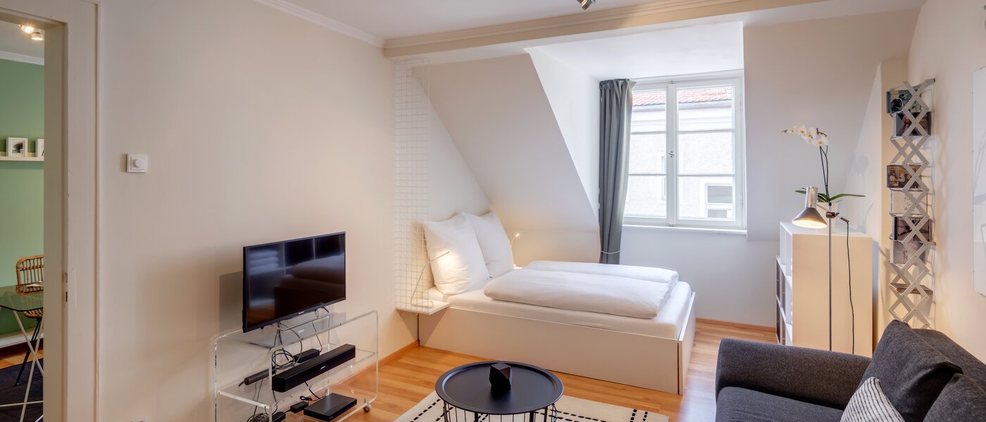 attic apartment München Altstadt 01 sleeping area 10799