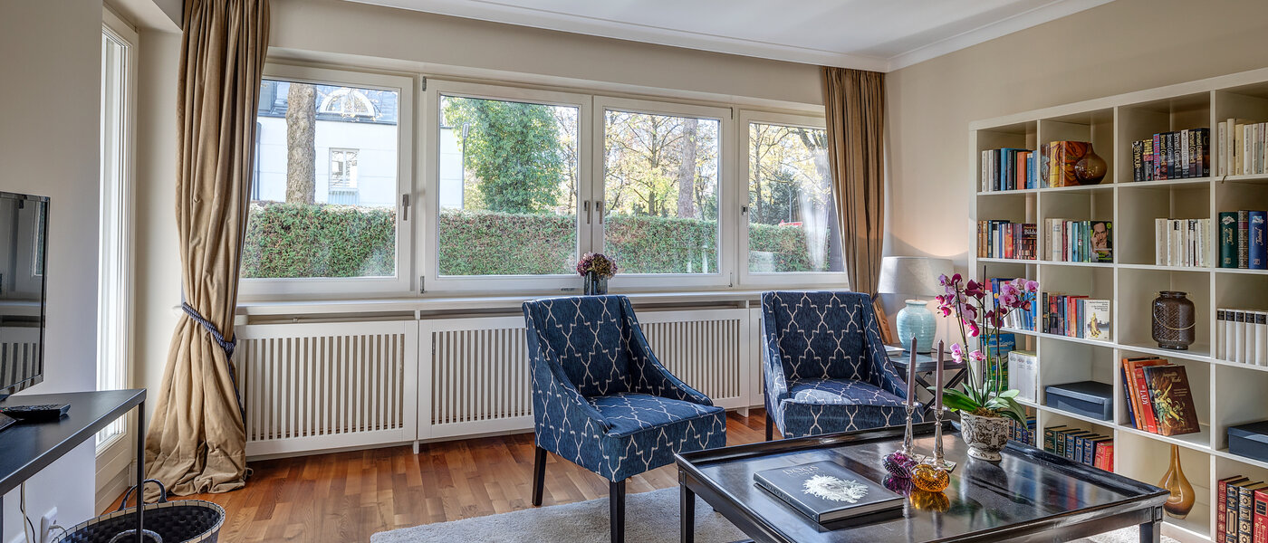 apartment München Herzogpark 04 living room 10801