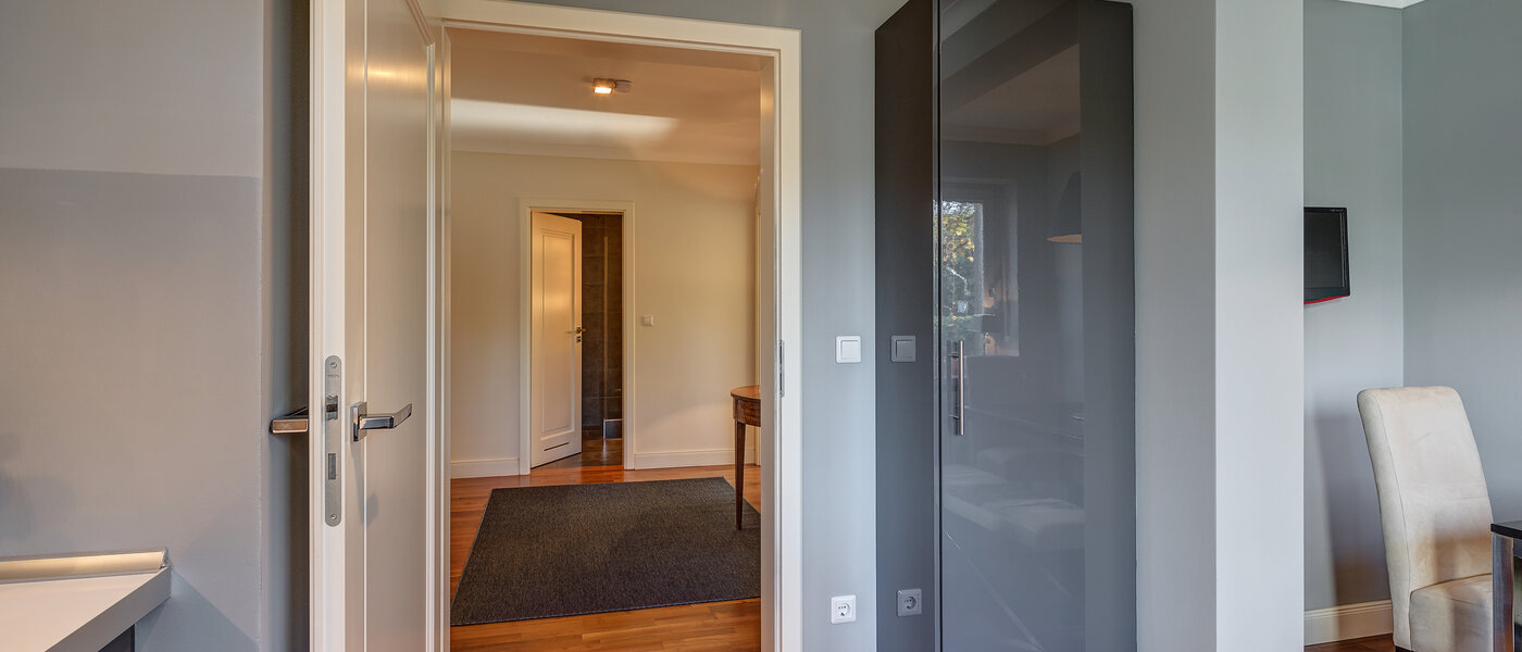 apartment München Herzogpark 05 kitchen 10801