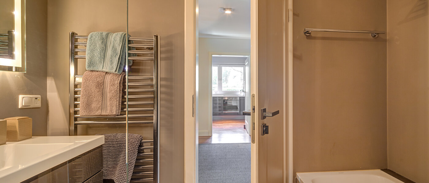 apartment München Herzogpark 03 bathroom 10801