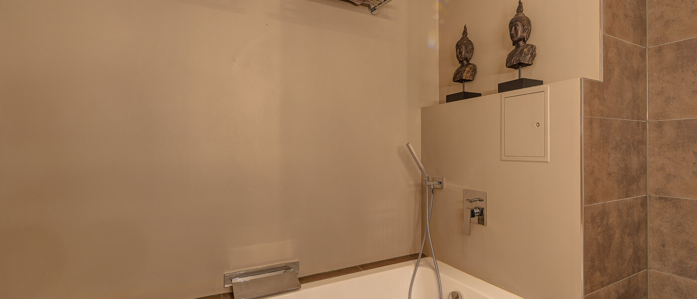 apartment München Herzogpark 05 bathroom 10801