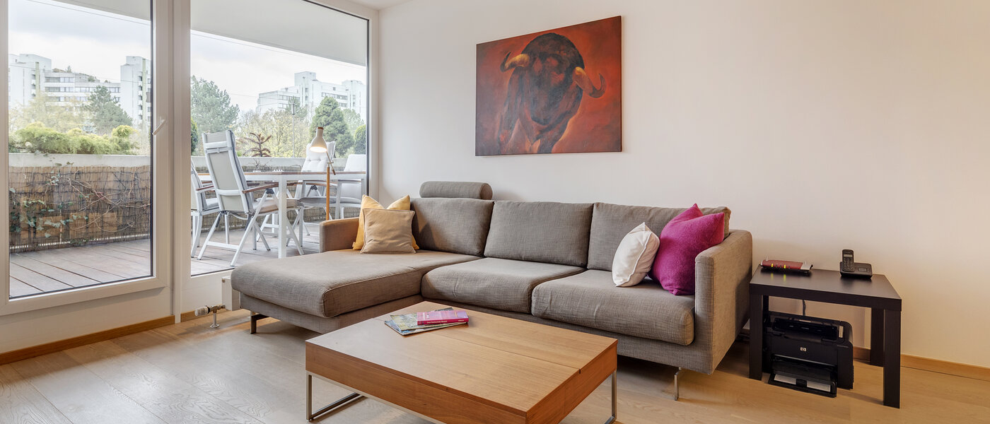 apartment München Olympiadorf 02 living room 10807