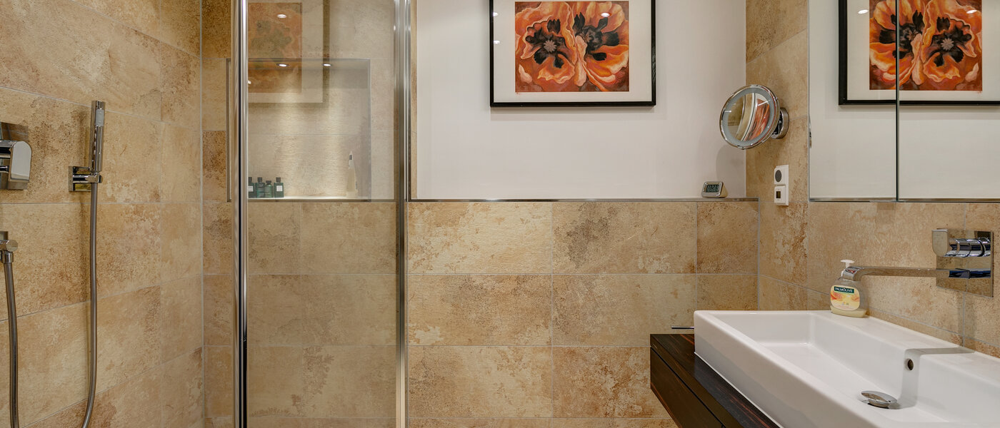 apartment München Olympiadorf 01 bathroom 10807