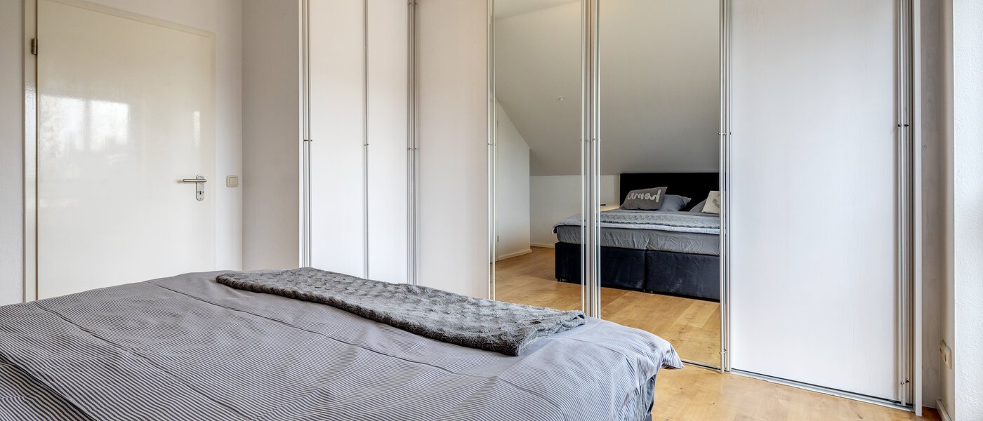 attic apartment München Denning 04 sleeping area 10809