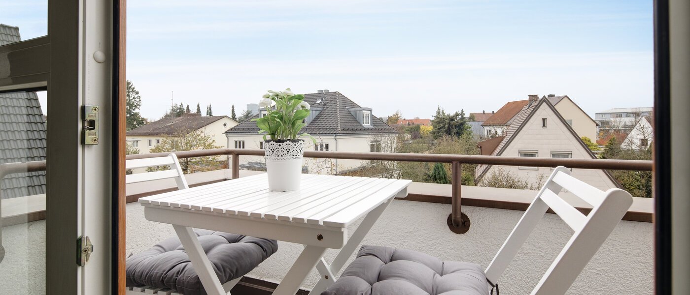 attic apartment München Denning 01 2. balcony 10809