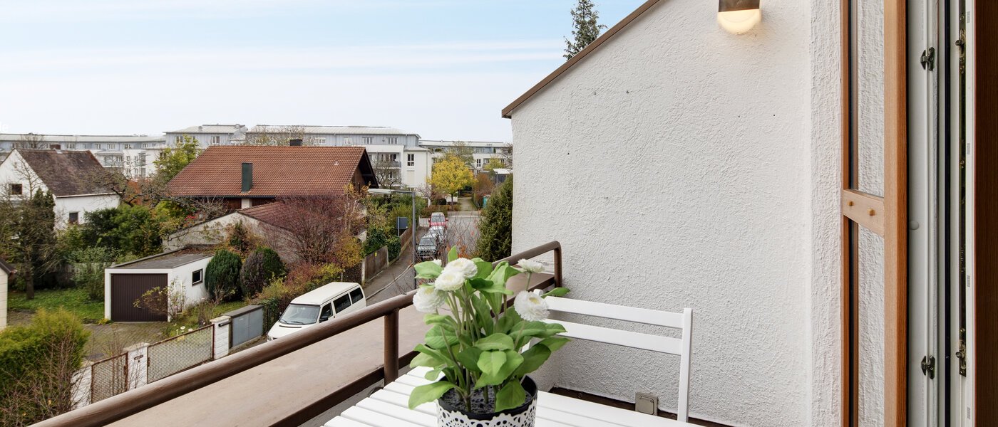 attic apartment München Denning 04 2. balcony 10809
