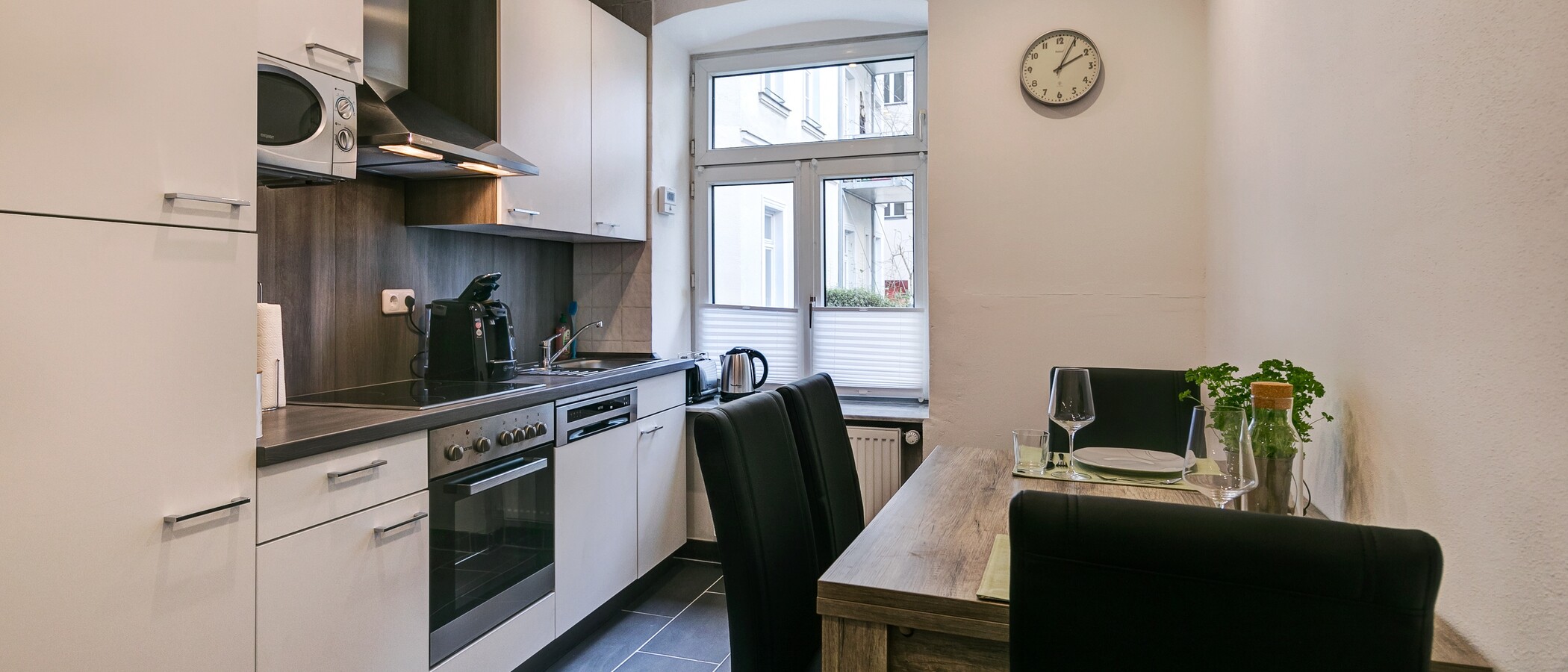 apartment München Isarvorstadt 01 kitchen 10829