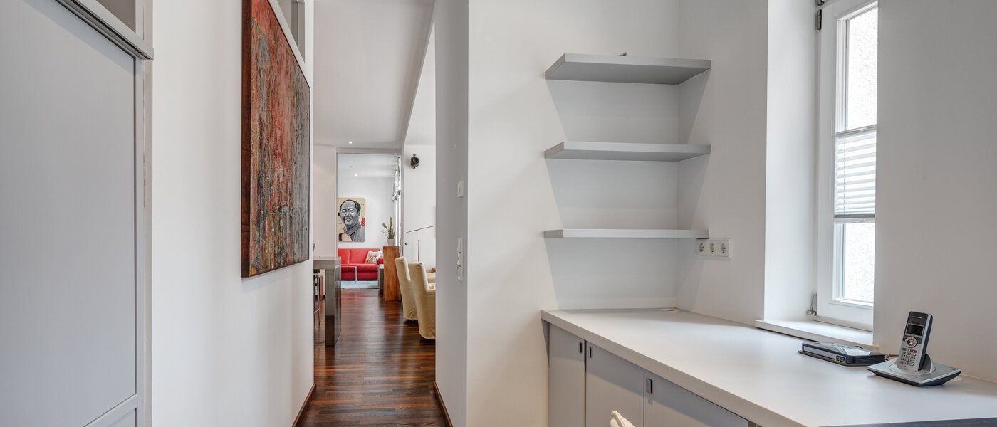 apartment München Bogenhausen 02 office area 10830