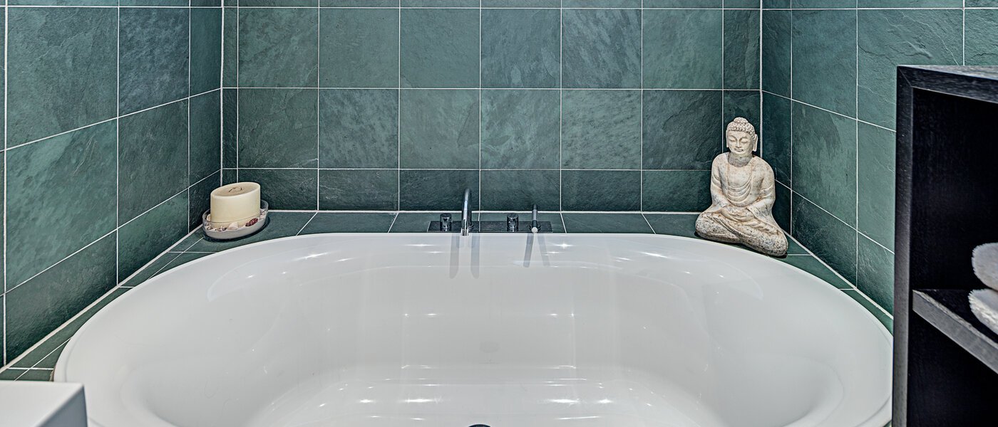 apartment München Bogenhausen 03 bathroom 10830