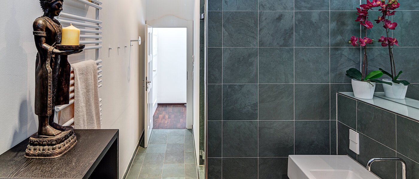 apartment München Bogenhausen 04 bathroom 10830