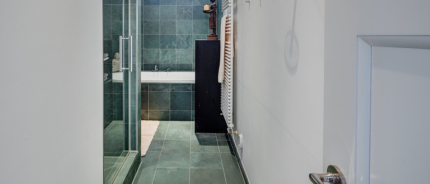 apartment München Bogenhausen 06 bathroom 10830