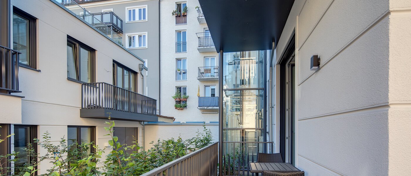 apartment München Maxvorstadt - Rund um den Josephplatz 02 balcony 10863