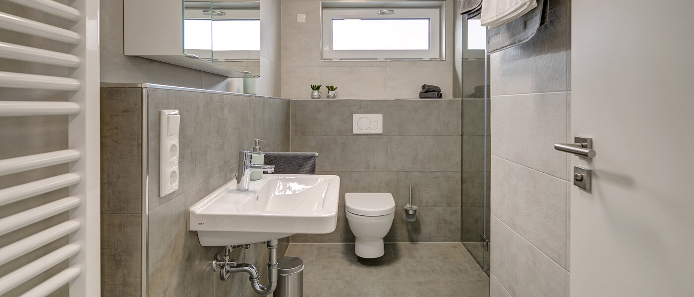 apartment Grasbrunn 01 2. bathroom 10864