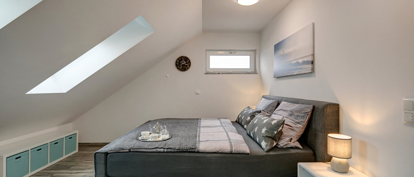 apartment Grasbrunn 01 sleeping area 10864