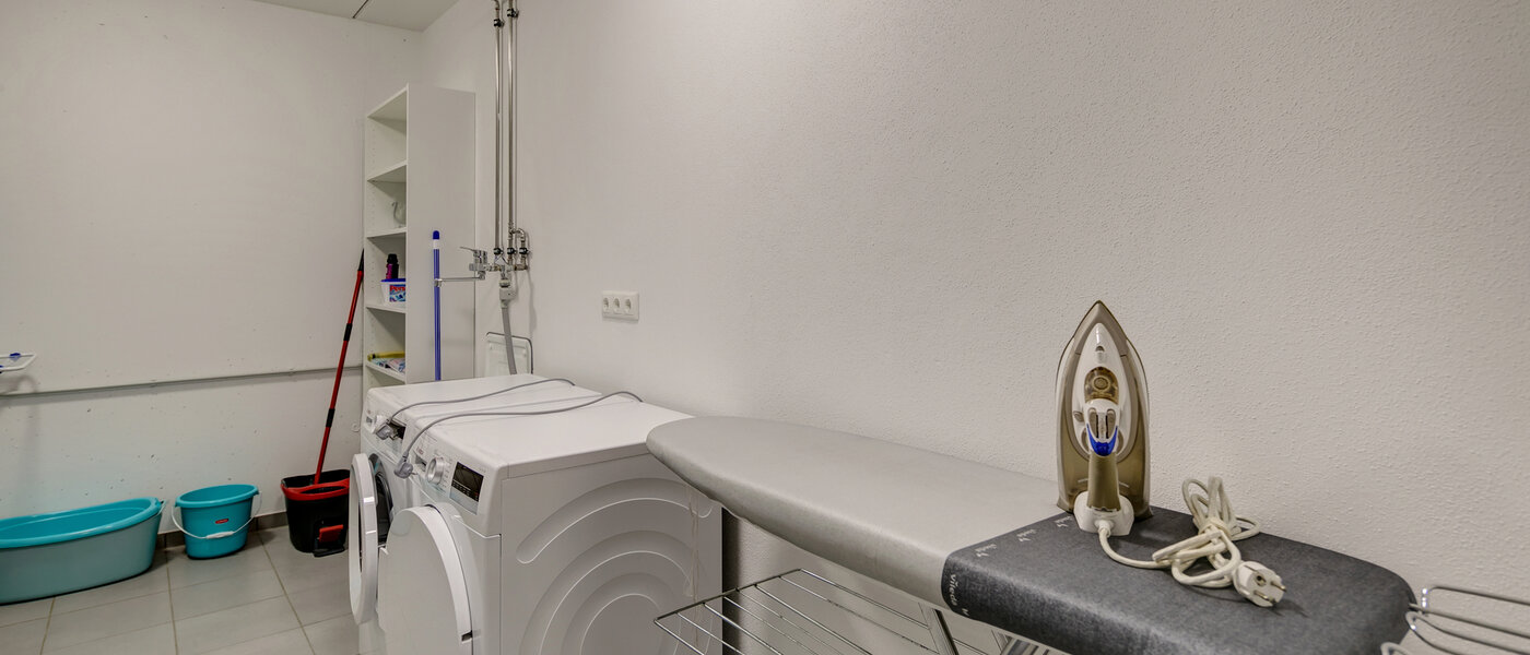 apartment Grasbrunn 02 utility room 10864