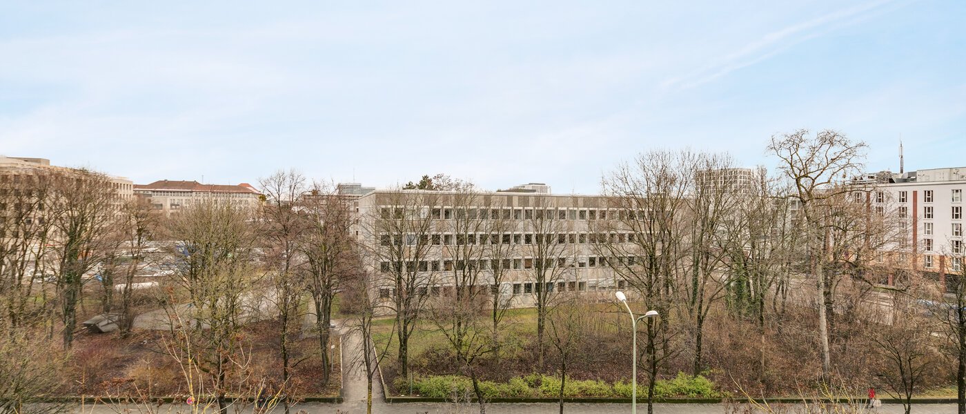 apartment München Neuhausen 02 view 10865