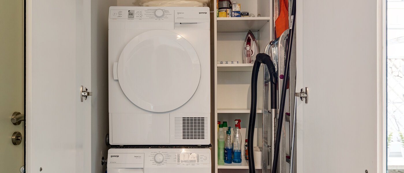 apartment München Neuhausen 01 storage room 10865