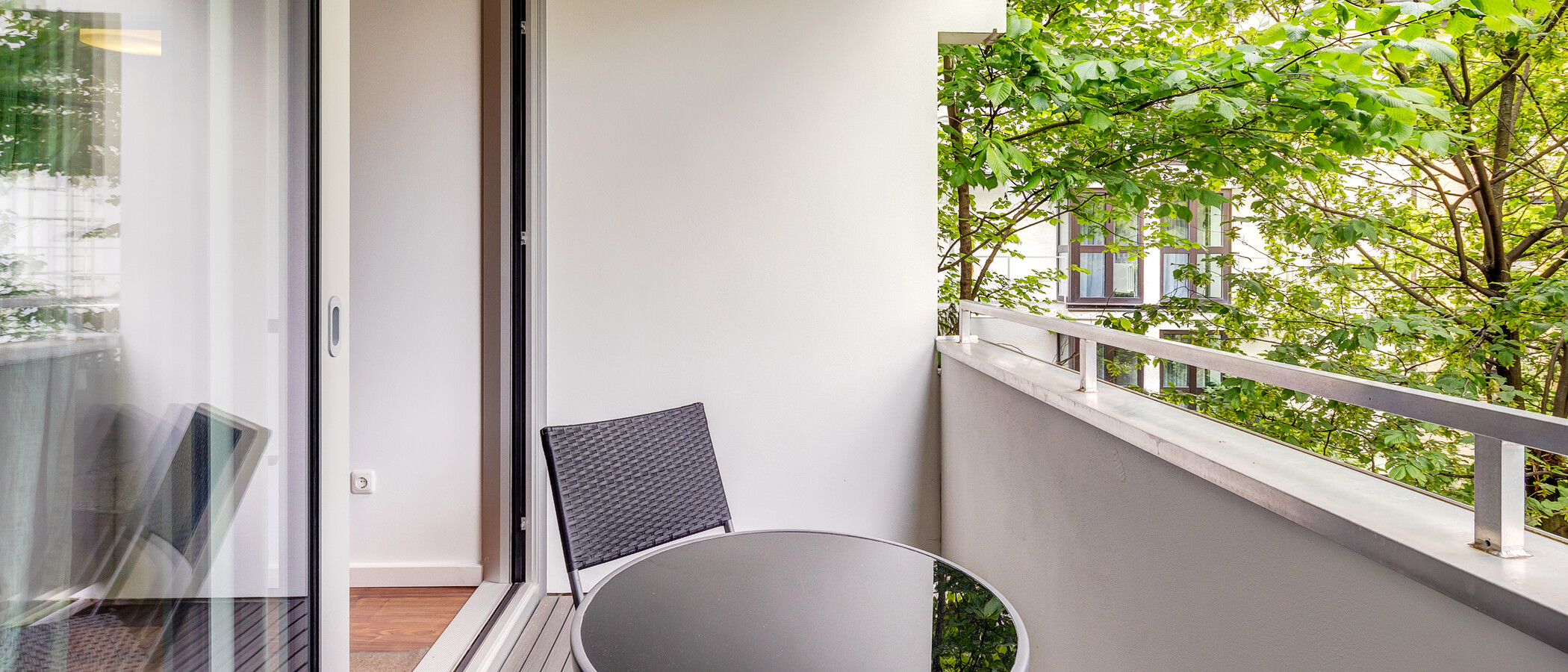 apartment München Maxvorstadt 01 balcony 10870