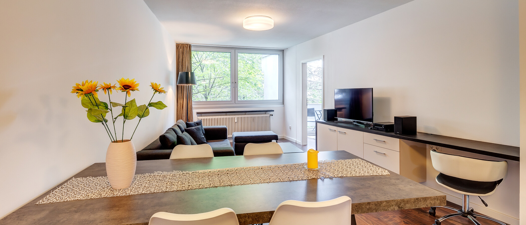 apartment München Maxvorstadt 02 living area 10870