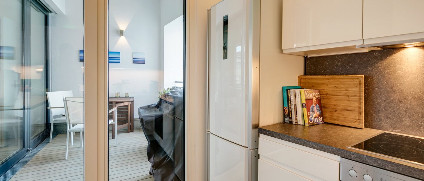 gallery apartment  München Maxvorstadt 02 kitchen 10881