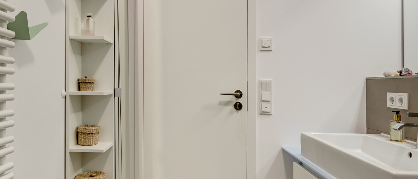 gallery apartment  München Maxvorstadt 03 bathroom 10881