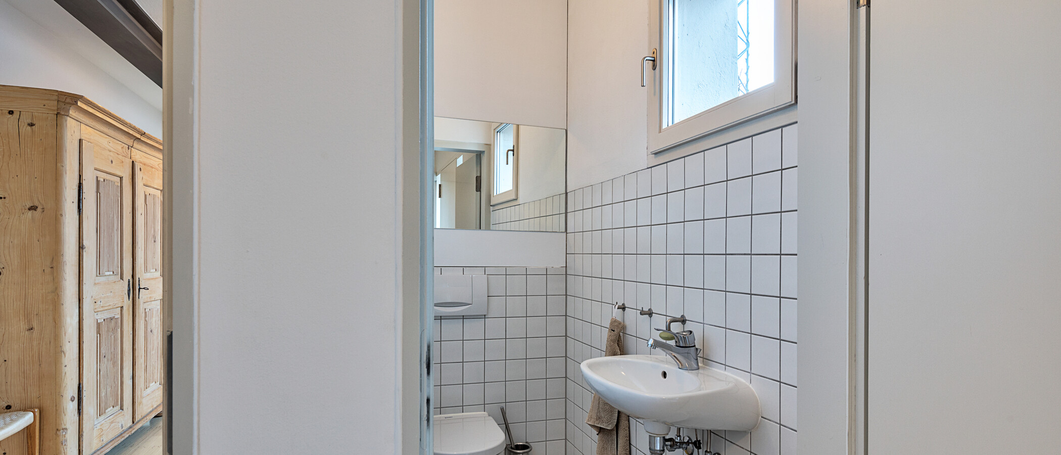 house Grünwald 01 guest toilet 10891