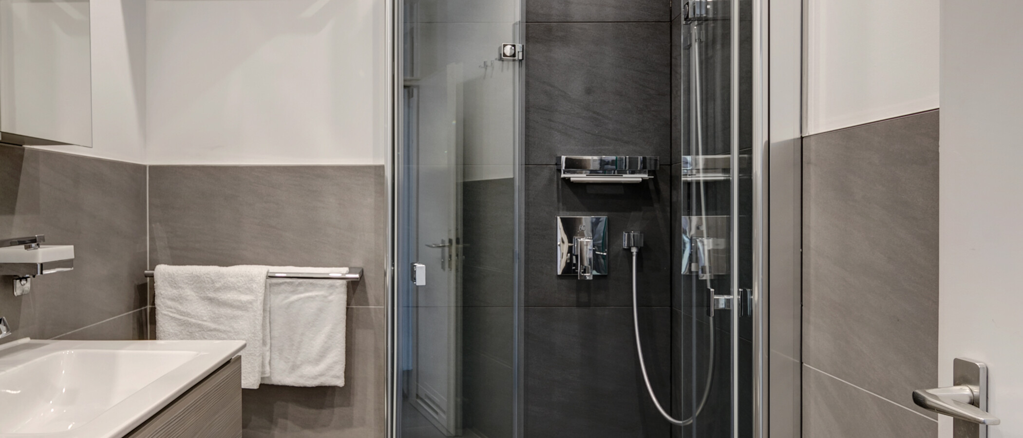 apartment München Schwabing (rechts der Leopoldstraße) 01 bathroom 10897