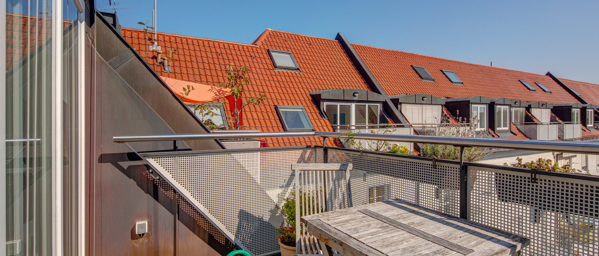 gallery apartment  München Schwabing (links der Leopoldstraße) 02 roof terrace 1090