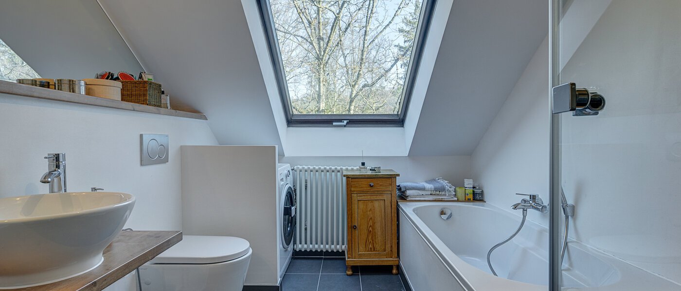 attic apartment München Pullach im Isartal 01 bathroom 10907