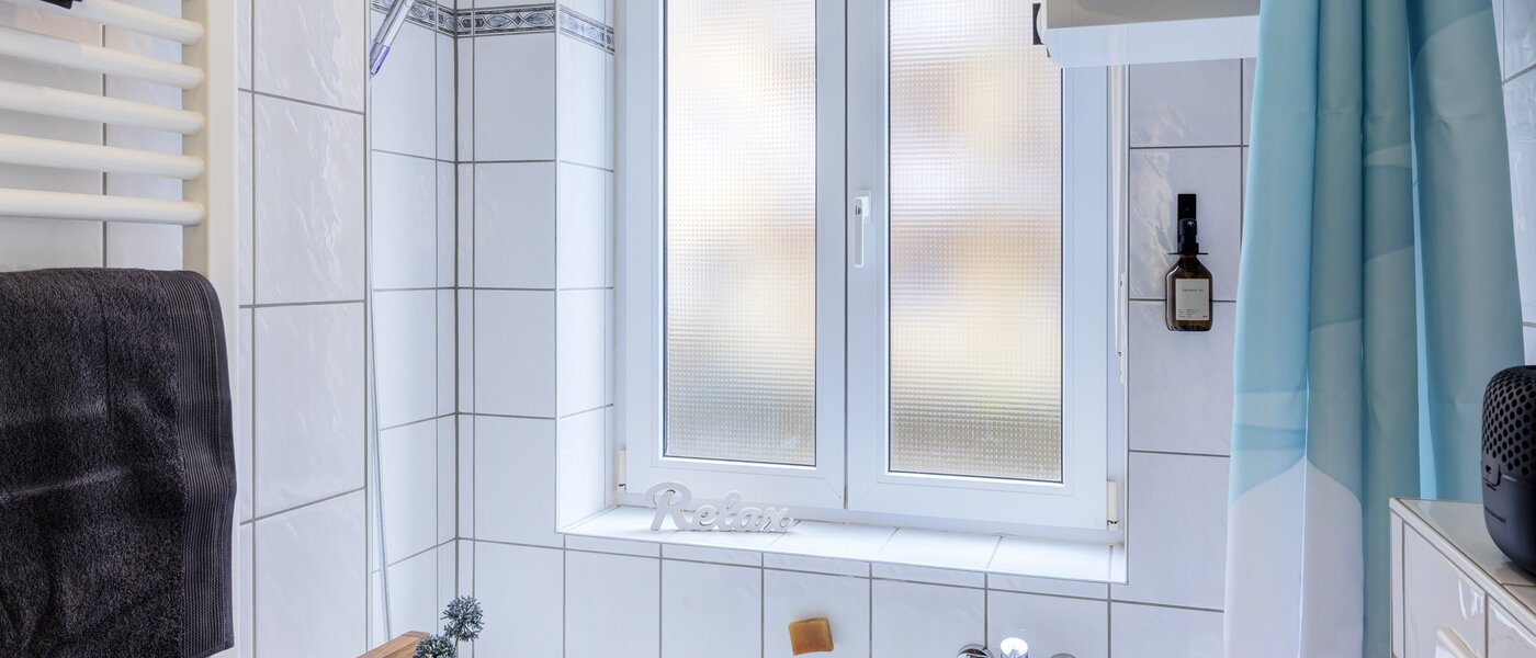 apartment München Schwabing-West (rund um den Hohenzollernplatz) 03 bathroom 10929