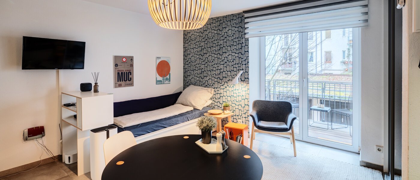 apartment München Schwabing-West (rund um den Hohenzollernplatz) 02 living area 10929