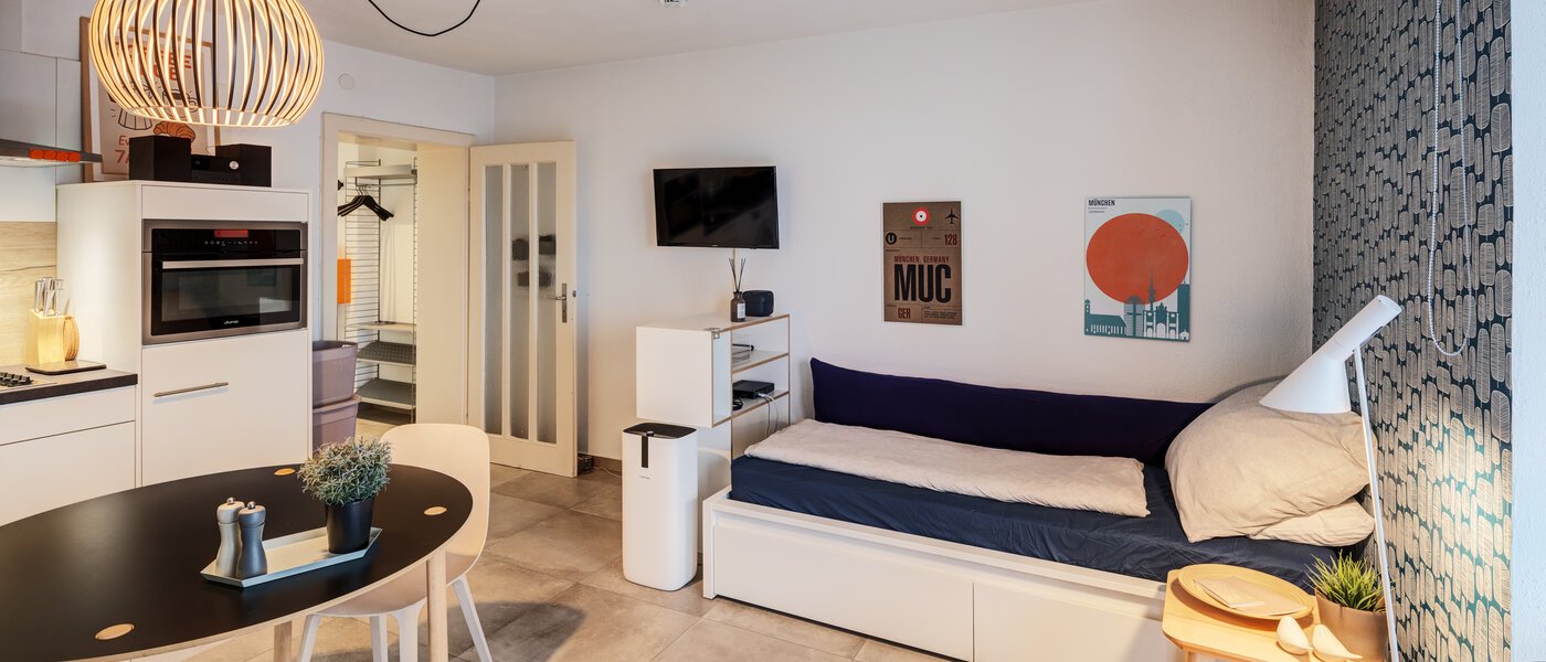 apartment München Schwabing-West (rund um den Hohenzollernplatz) 03 living area 10929