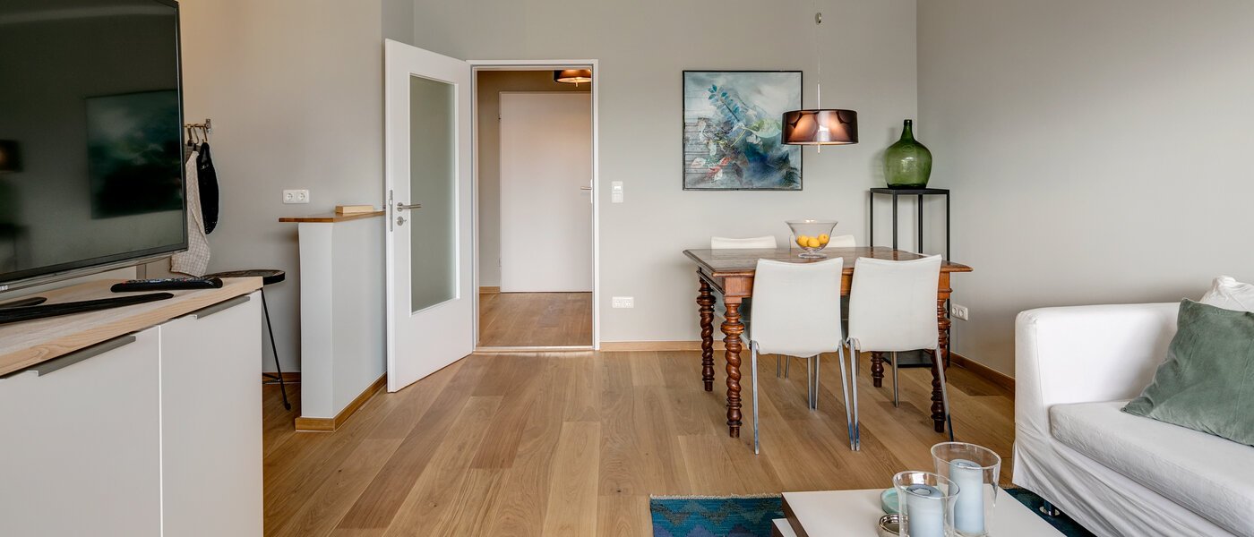 apartment München Sendling-Westpark 04 living room 10942