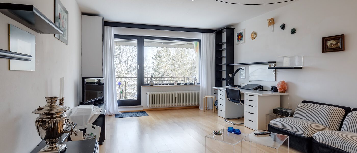 apartment München Johanneskirchen 02 living room 10948