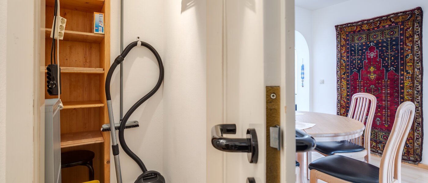 apartment München Johanneskirchen 01 storage room 10948