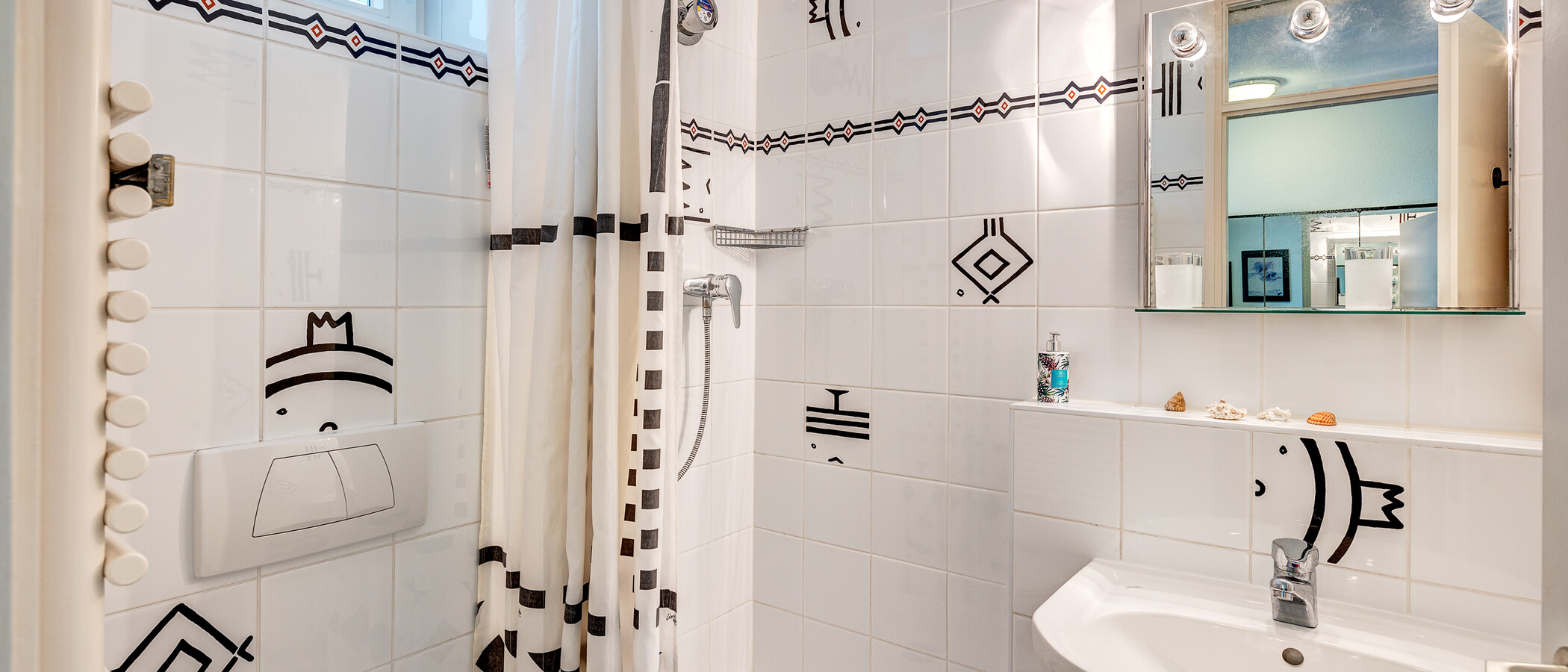 studio München Schwabing (links der Leopoldstraße) 01 bathroom 1095