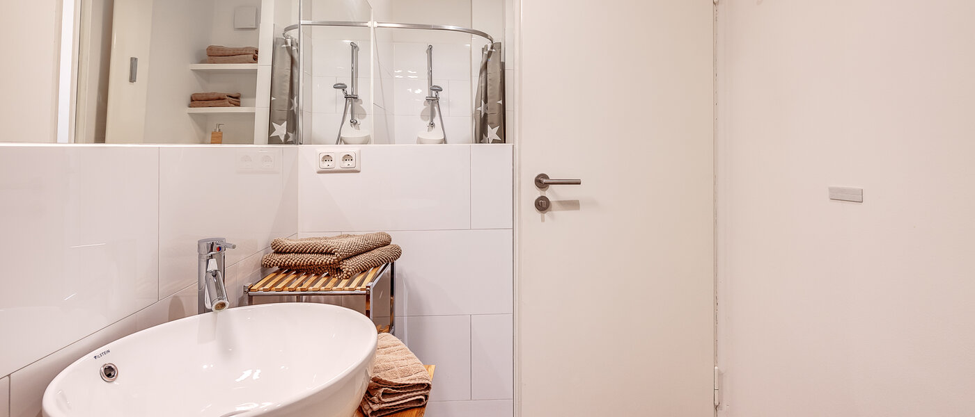 apartment München Maxvorstadt - Universitätsviertel 03 bathroom 10955