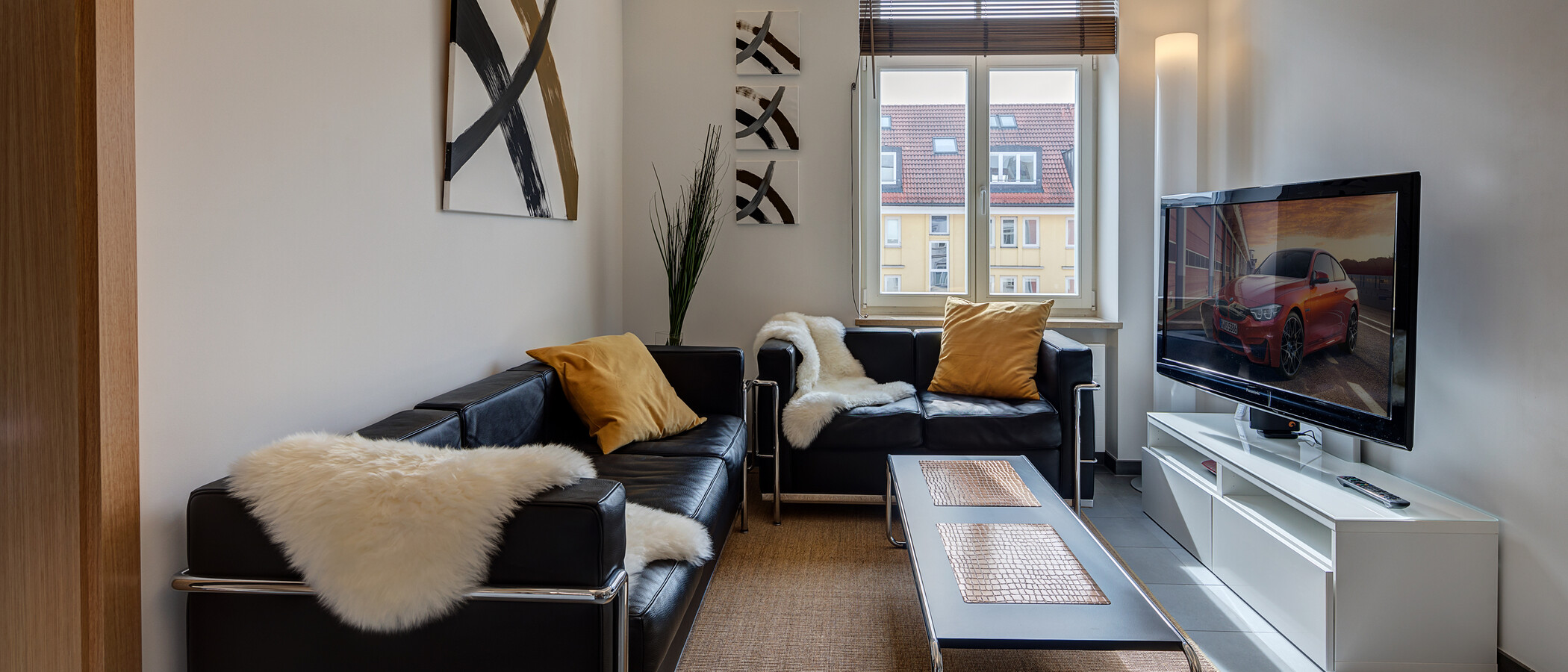 apartment München Haidhausen 01 living room 10977