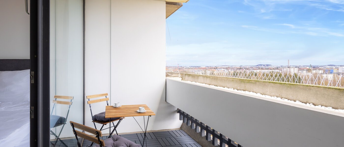 apartment München Schwabing-West 01 balcony 10978