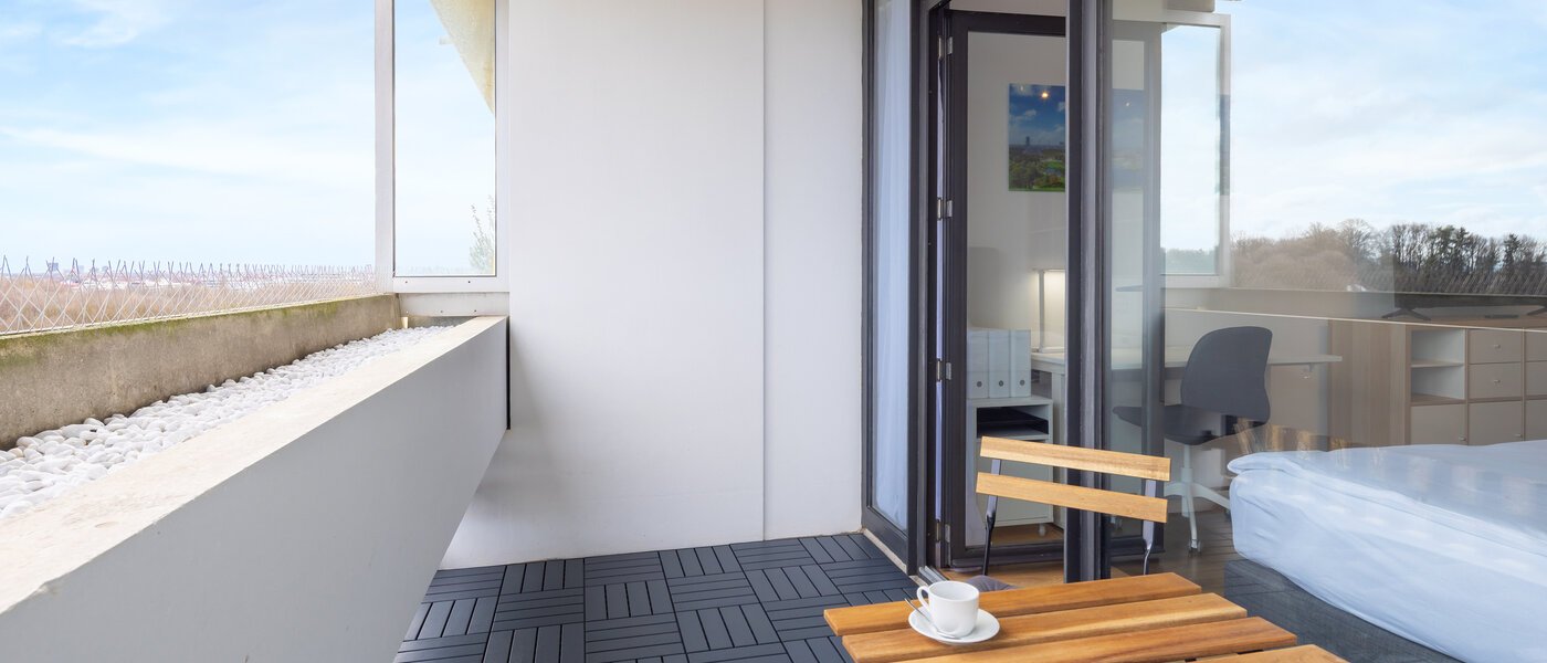 apartment München Schwabing-West 02 balcony 10978