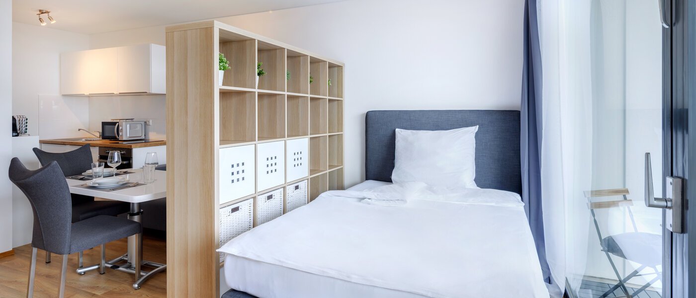 apartment München Schwabing-West 01 sleeping area 10978