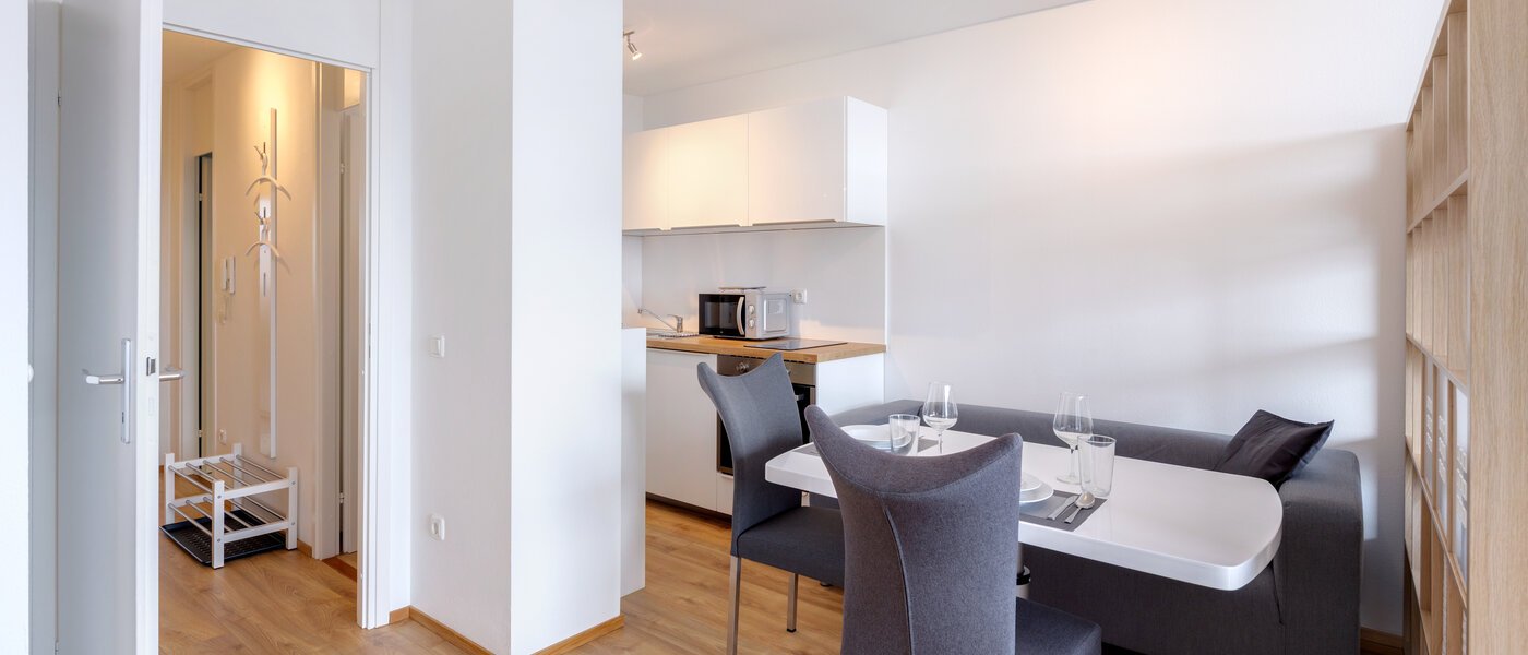 apartment München Schwabing-West 05 living area 10978