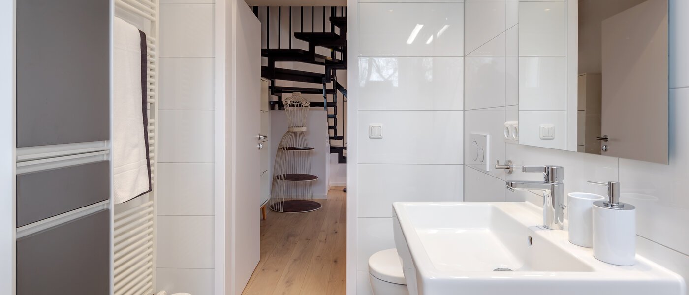 maisonette München Oberföhring 02 bathroom 10997