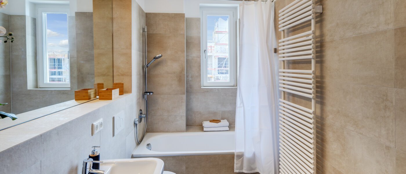 apartment München Schwabing-West (rund um den Hohenzollernplatz) 01 bathroom 11006