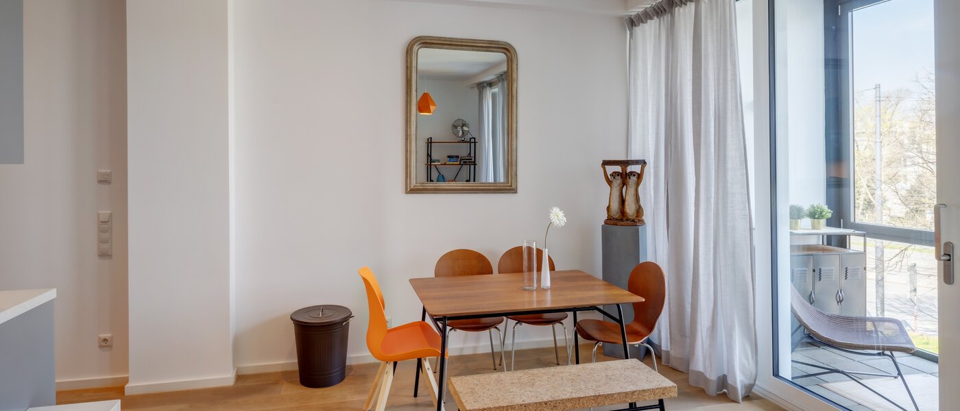 apartment München Schwabing-West (rund um den Hohenzollernplatz) 04 living area 11006