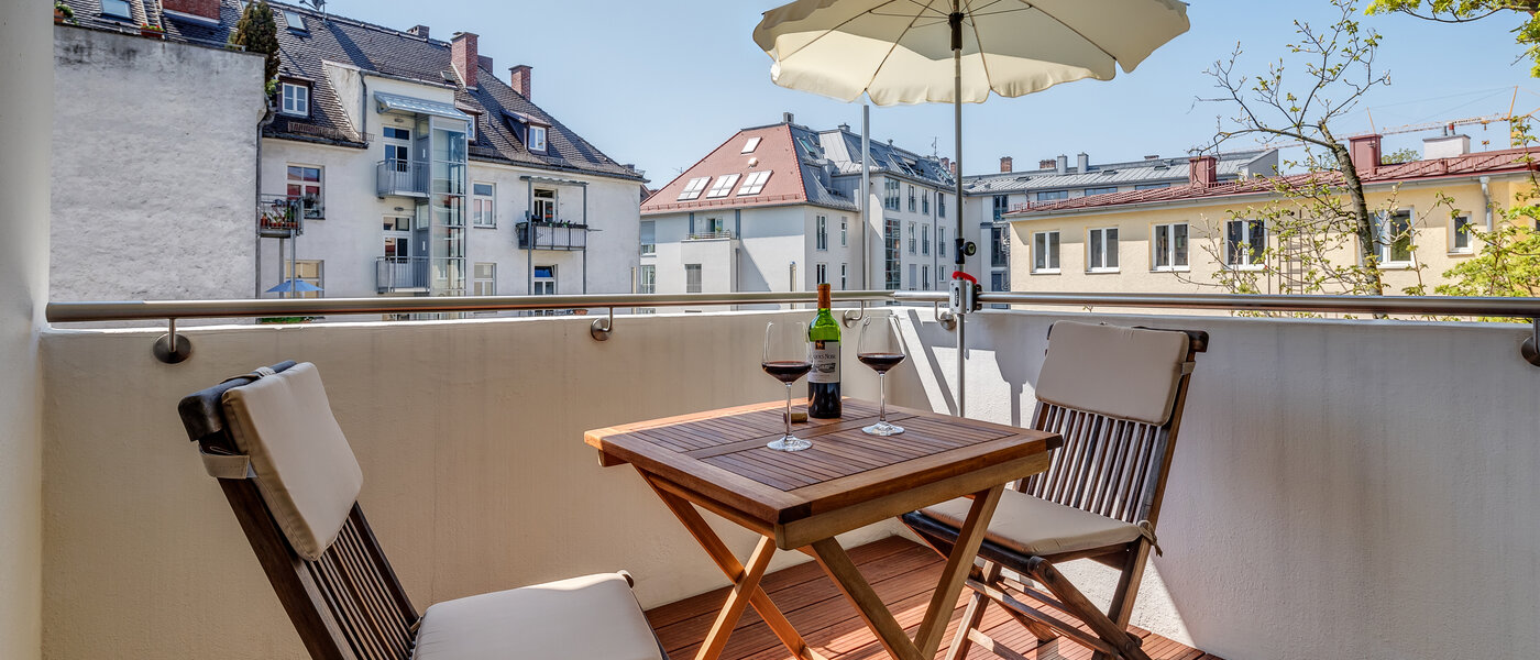 apartment München Neuhausen 01 balcony 11009
