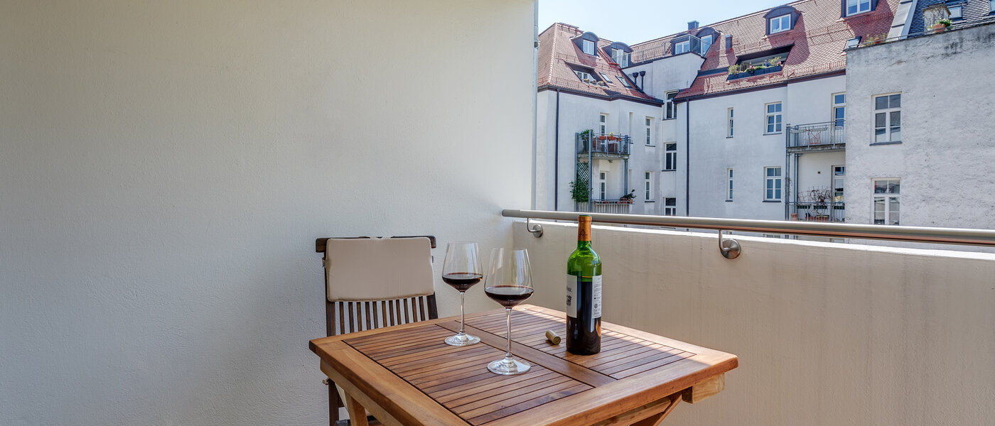 apartment München Neuhausen 03 balcony 11009